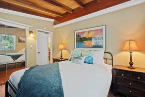 5 bedrooms, iron/ironing board, travel crib, free WiFi