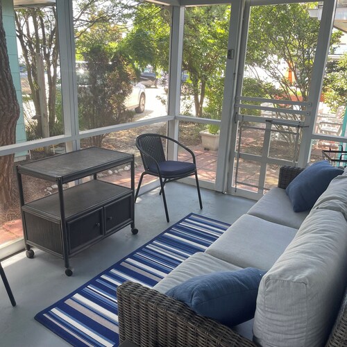 Ocean Block Pet Friendly Cottage in Dewey Beach