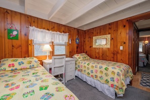 2 Schlafzimmer, Bügeleisen/Bügelbrett, kostenloses WLAN