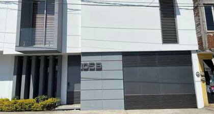 Beautiful house 2 blocks from the East Bypass Cable Car Station