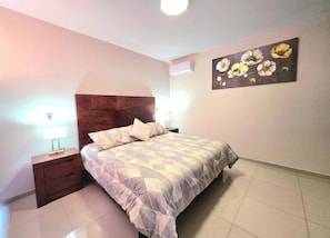 Iron/ironing board, free WiFi, bed sheets