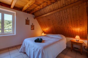 2 bedrooms, free WiFi