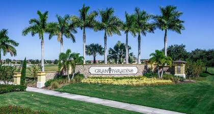 Villa Acqua - Sunset Lake View, Resort Amenities Near Golf, Beach & Restaurants!