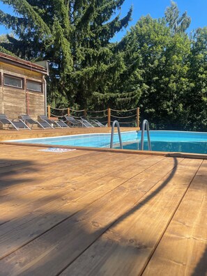 Outdoor pool, a heated pool