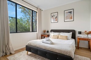 2 bedrooms, iron/ironing board, bed sheets - Hunter Valley Prime Getaway (Pokolbin)