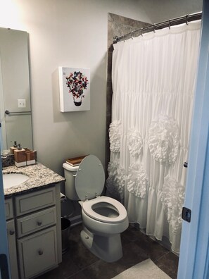 Bathroom - Comfort-Focused DC Stay. Adjustable Bed. Move-In Ready. Includes W/D & Utilities (Washington)