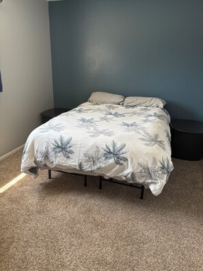 4 bedrooms, Internet, bed sheets