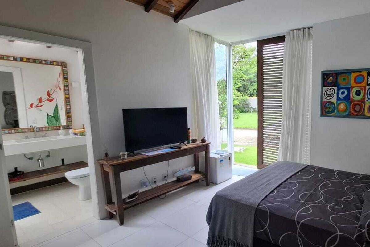 Blackout curtains, iron/ironing board, free WiFi, wheelchair access