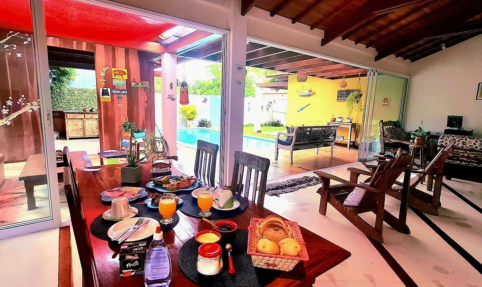 Café da manhã continental grátis todos os dias