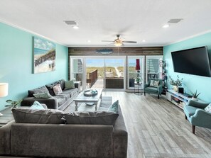 Unclassified image, 3 of 34, button