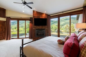 4 habitaciones, escritorio, tabla de planchar con plancha y wifi gratis