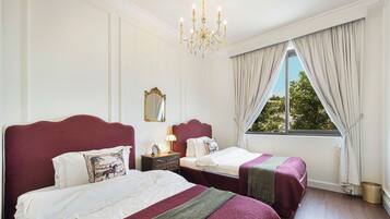 4 bedrooms, iron/ironing board, Internet, bed sheets