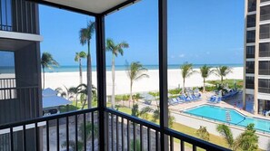 Nicht klassifiziertes Bild, 2 von 37, Schaltfläche