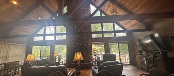 Beautiful waterfront home on Grand Lake, Fire pit, private dock in Fishtail Cove