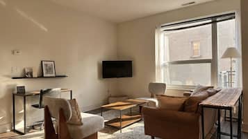 Una Smart TV, libros