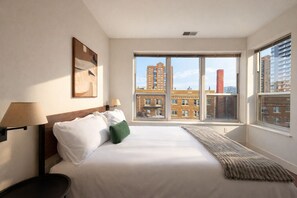 2 bedrooms, desk, iron/ironing board, free WiFi