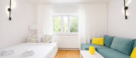 1 bedroom, iron/ironing board, WiFi, bed sheets