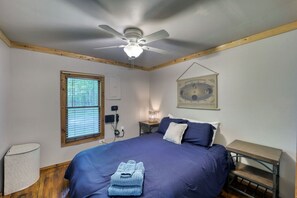2 bedrooms, free WiFi, bed sheets