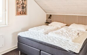 2 bedrooms, free WiFi