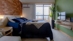 1 chambre, bureau, fer et planche à repasser, Wi-Fi gratuit