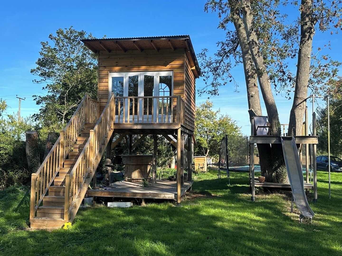 المنشأة من الخارج