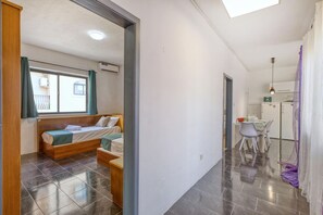 3 Schlafzimmer, Schreibtisch, WLAN, Bettwäsche