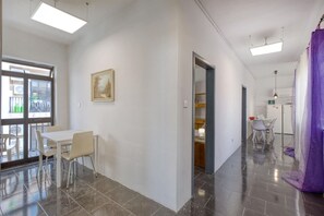 Dining - Comfortable 3BR Sliema APT with Balcony, AC & Wifi (Sliema)