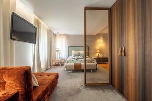 6 slaapkamers, een strijkplank/strijkijzer, gratis wifi, beddengoed