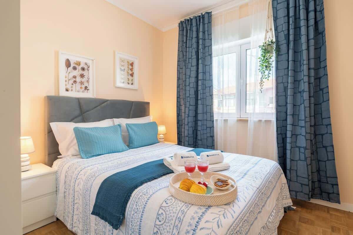 4 camere, ferro/asse da stiro, Wi-Fi gratuito, lenzuola