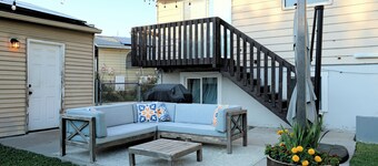 Terrific 5-bedroom bunk house with Jordan River Trail access near downtown SLC