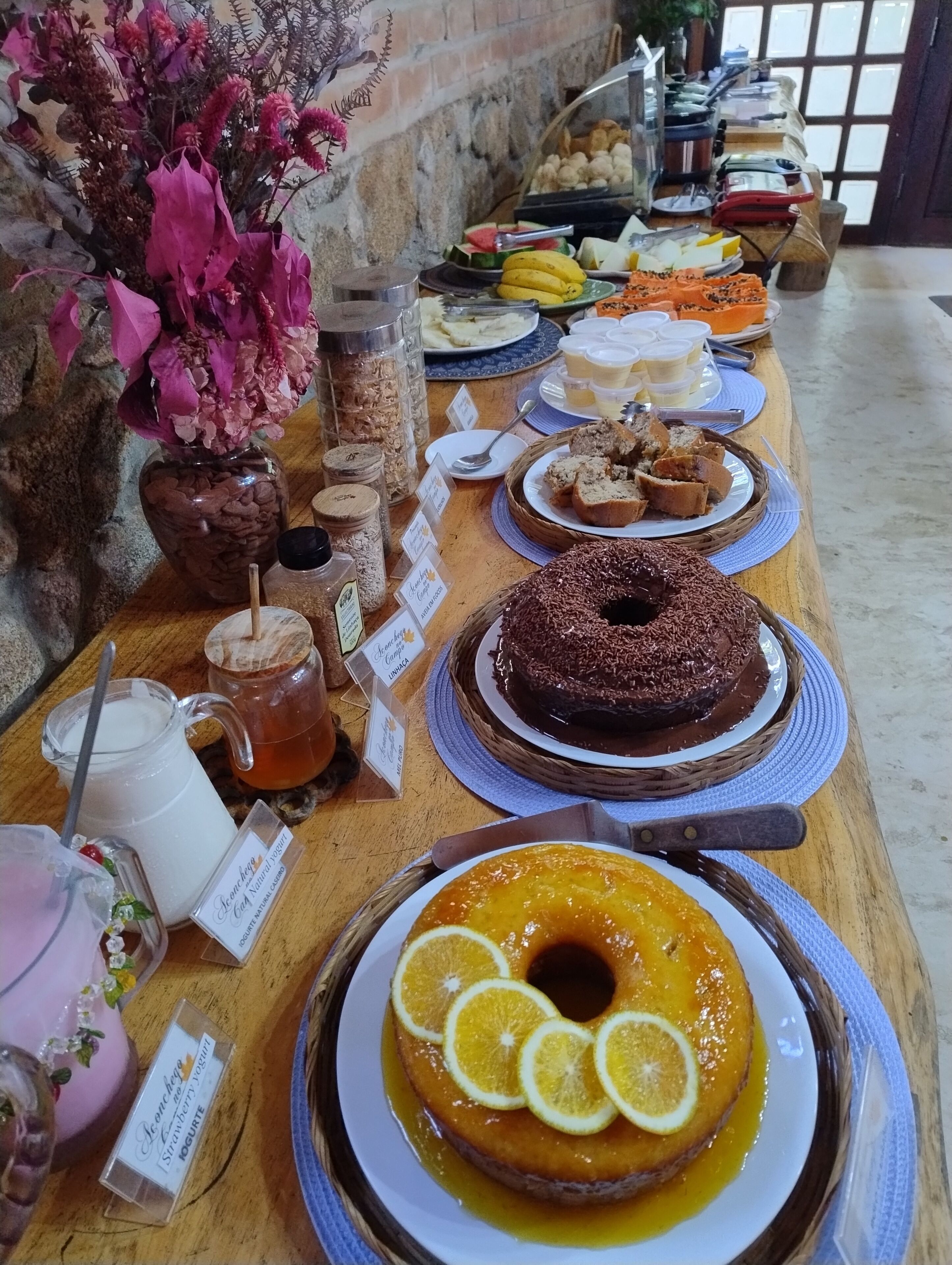 包含每日自助早餐