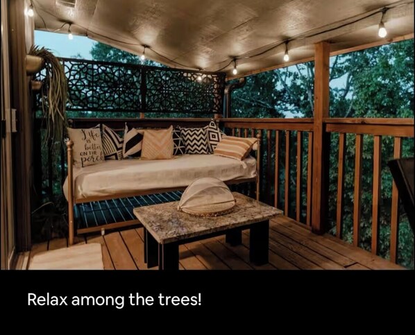 Property grounds - Kid-Friendly Porches Perfect  2-bedroom condo with AC in Branson West (Branson West)