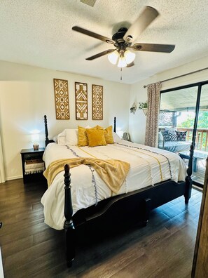 2 bedrooms, iron/ironing board, travel crib, free WiFi