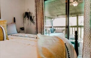 2 bedrooms, iron/ironing board, travel cot, free WiFi - Kid-Friendly Porches Perfect  2-bedroom condo with AC in Branson West (Branson West)