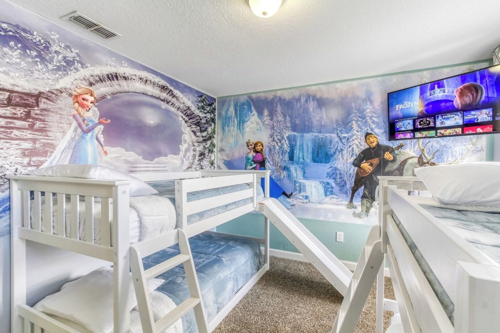 6 bedrooms, iron/ironing board, travel cot, WiFi