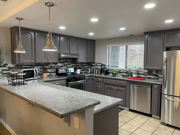 Fridge, microwave, oven, stovetop