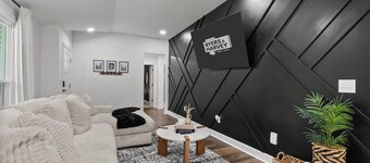 Blackwood Ridge, By Bertin (1221 Beverly Hills Dr)