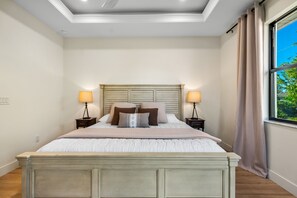 3 chambres, fer et planche à repasser, lit de bébé portatif, Wi-Fi