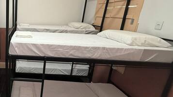 Shared Dormitory, Women only, Non Smoking