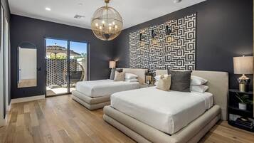 13 habitaciones, tabla de planchar con plancha y wifi gratis
