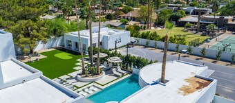SWSS Premier 10BR Estate | Pool with Swim‑Up Bar | Golf Simulator | Sport Court | Sauna & Col...