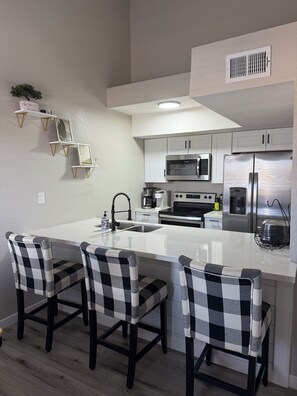 Microwave, oven, stovetop, dishwasher