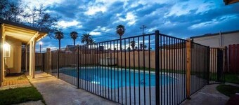 Charming private stand alone unit with AC in sunny Phoenix