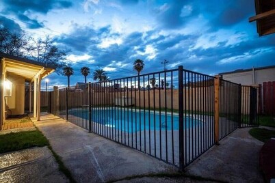 HISTORIC HOUSE IN CENTRAL DOWNTOWN PHOENIX