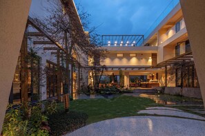 Interior - Qingshanyue Panorama Design Resort (Lijiang)