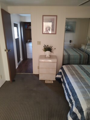 3 Schlafzimmer, Bügeleisen/Bügelbrett, WLAN, Bettwäsche