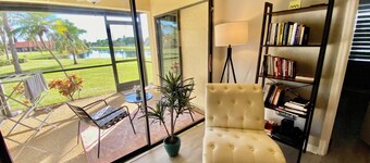 Serene Haven of Peace villa in Naples close to Downtown Fifth Avenue- 2 bedrooms