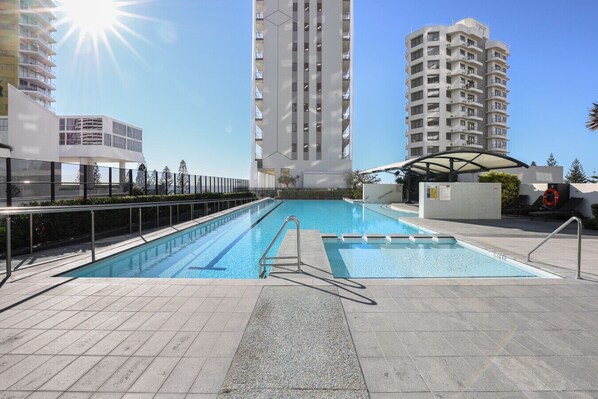 Opvarmet pool