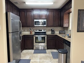 Micro-ondas, fogão, cooktop