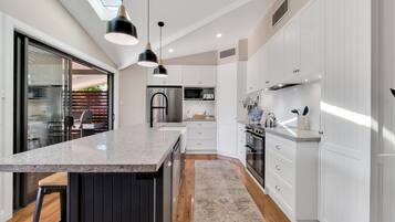 Microwave, oven, stovetop, dishwasher